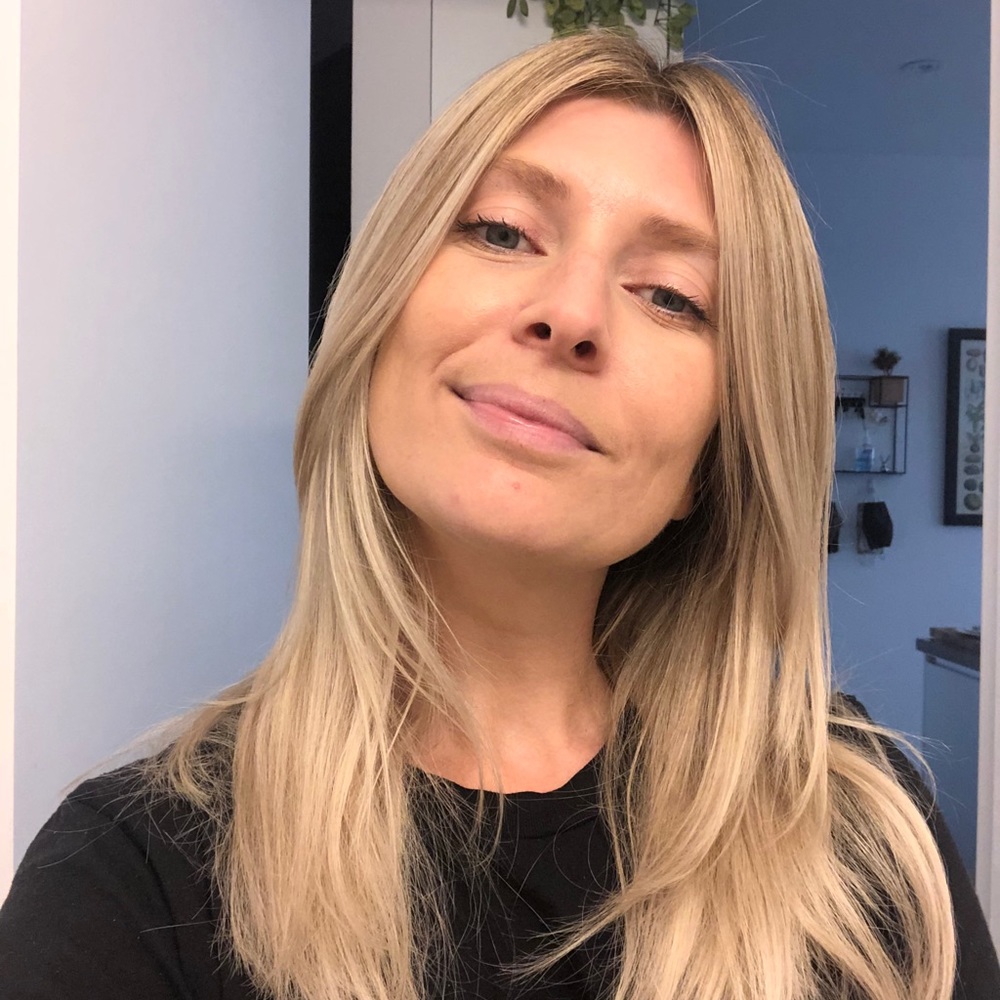 Meet your Posher, Hilary